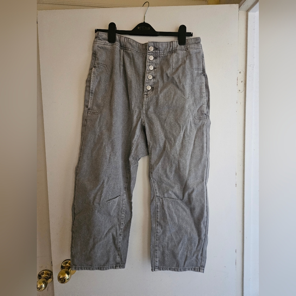 We The Free Women's  Gray Barrel  Button-Fly Pants